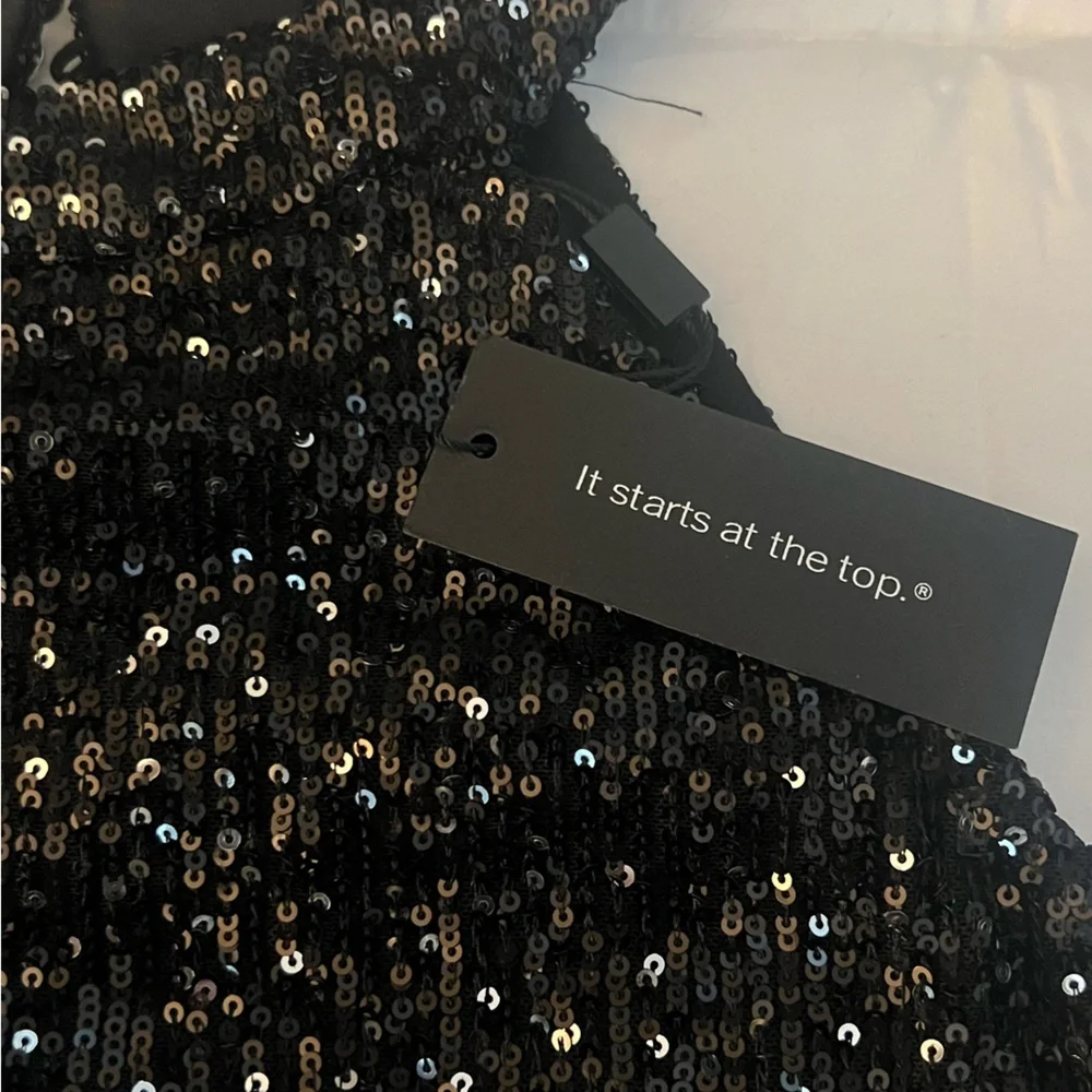 Cable & Gauge Ombré Sequin Top - NWT - Picture 6 of 6